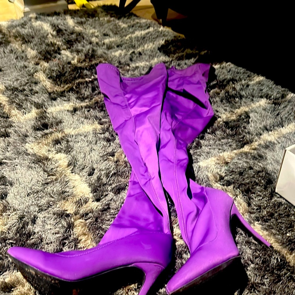 Over the knee thigh high boots size 8.5